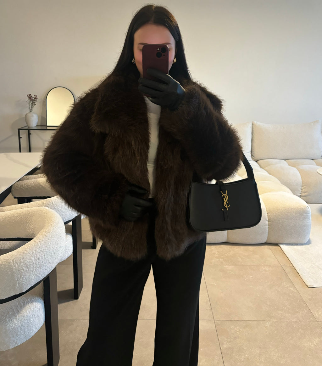 Veste en fourrure marron taille S/M