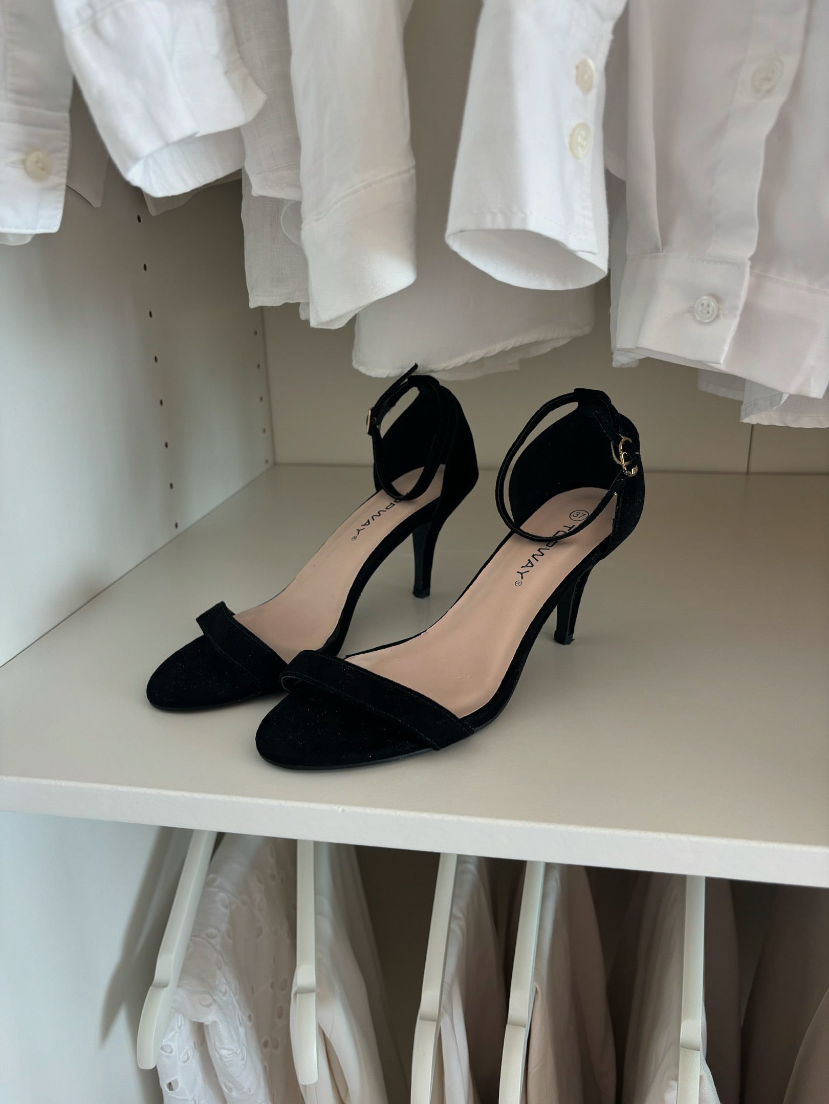 Sandales à talons taille 37