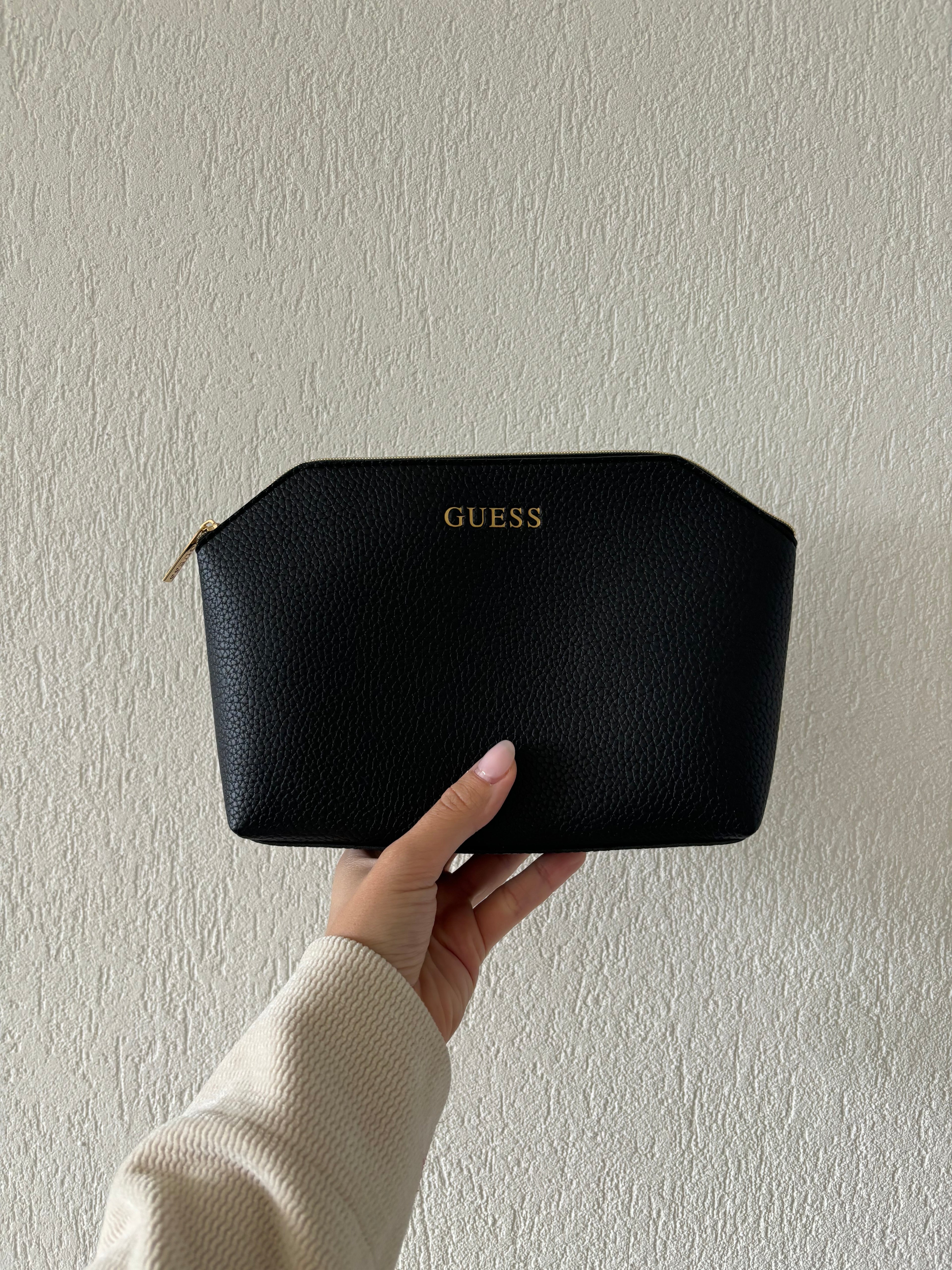 Trousse de voyage GUESS