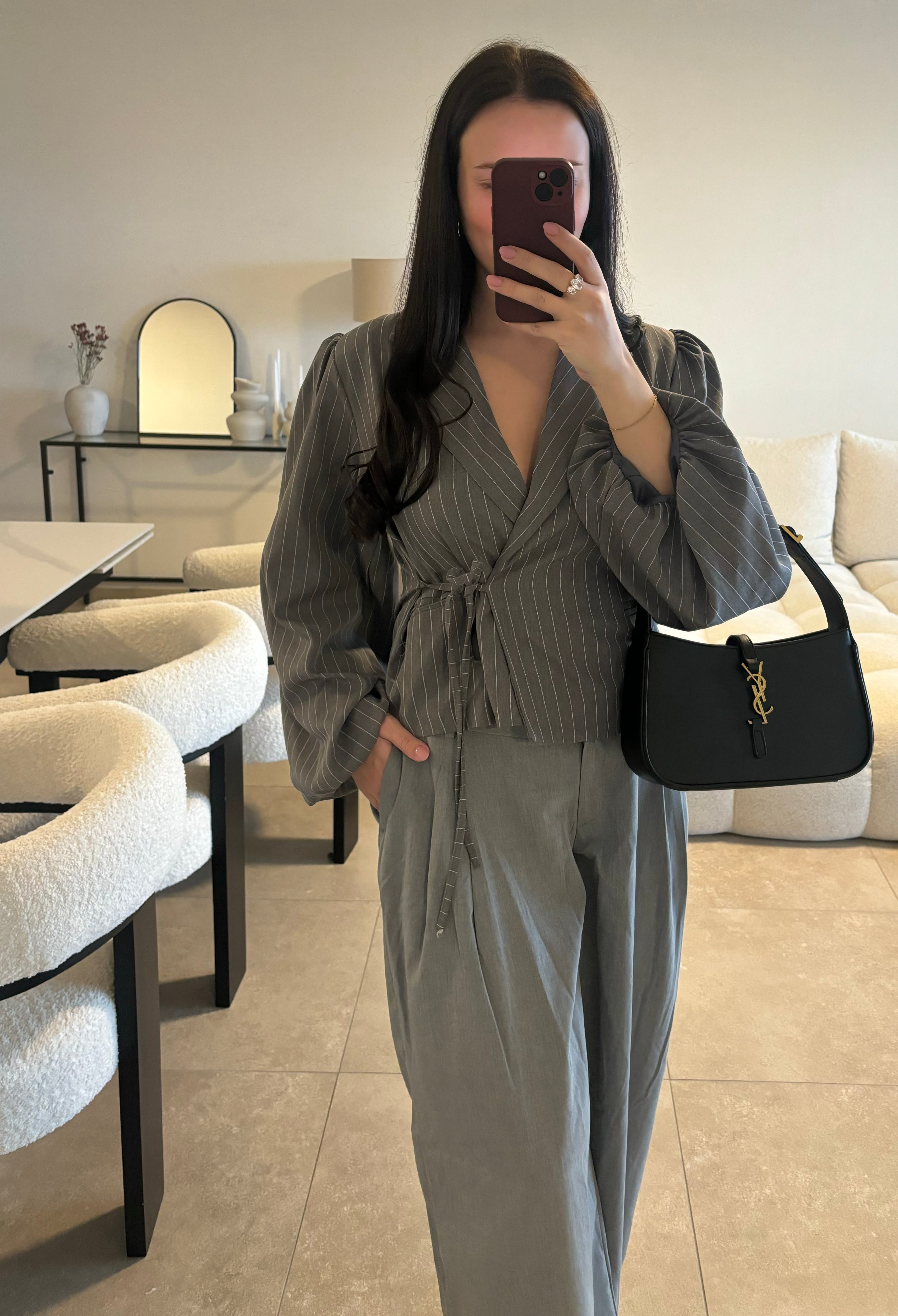 Pantalon gris taille 40 (taille basse)