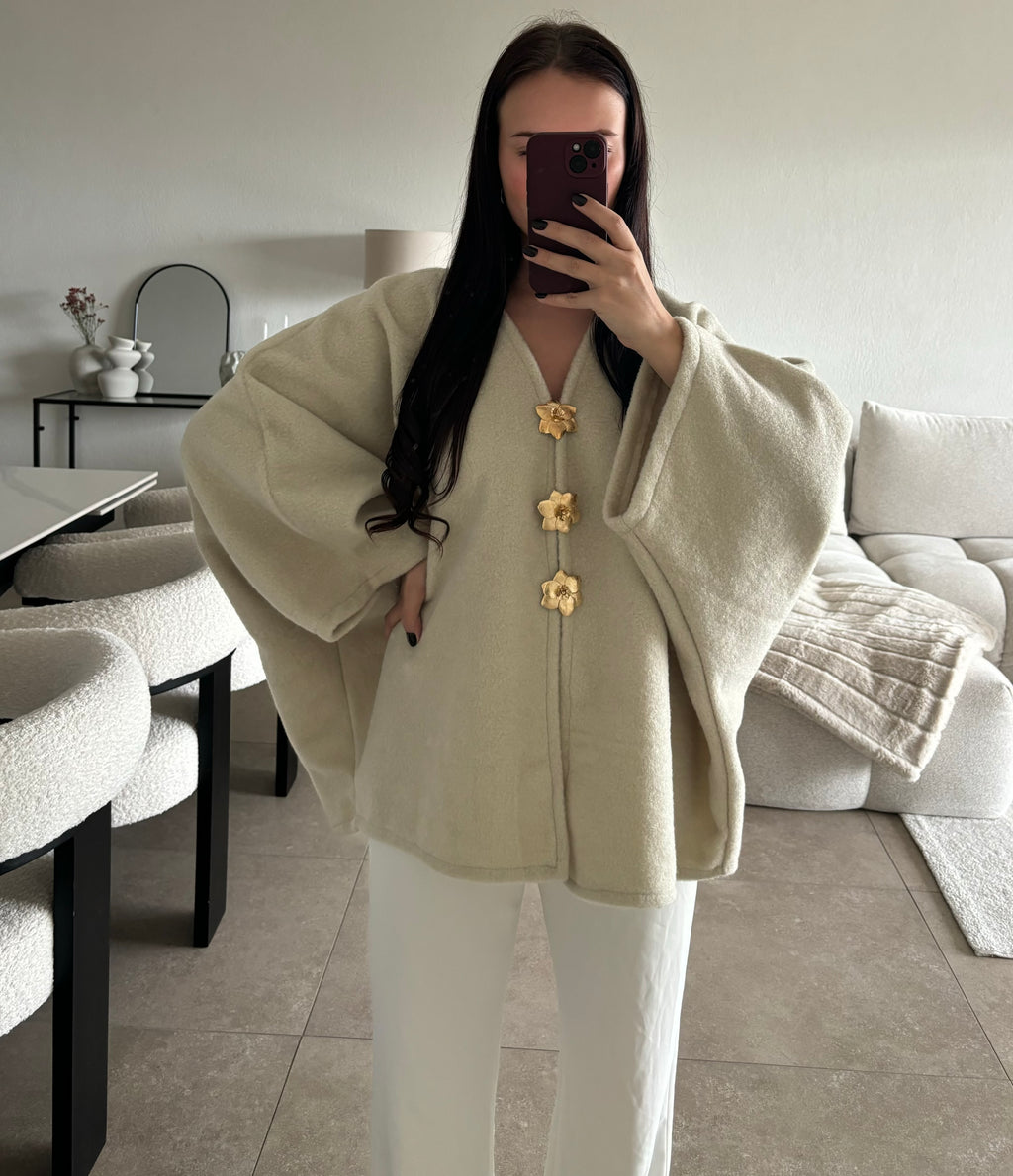 Veste avec boutons fleurs taille unique