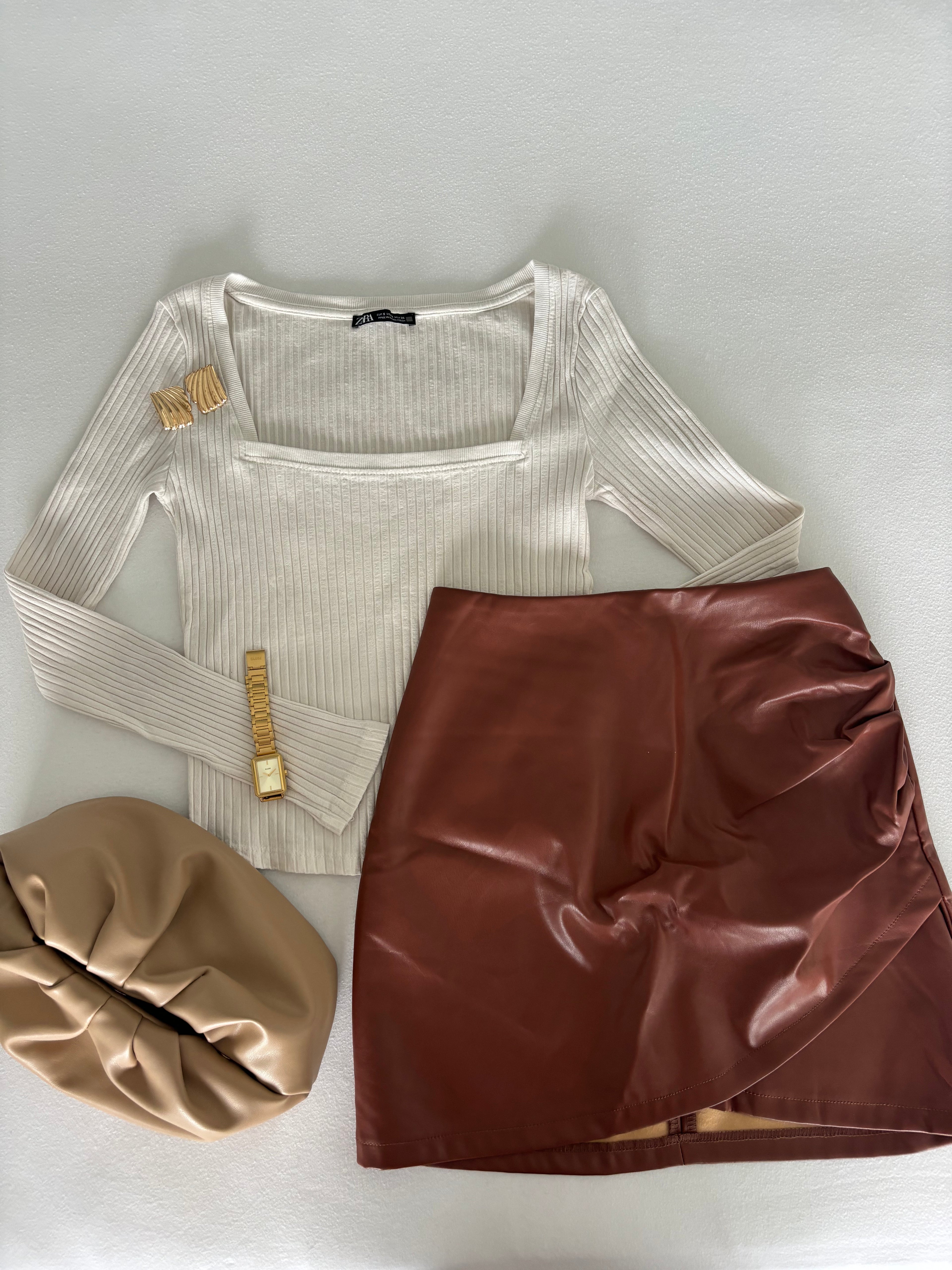 Jupe en similicuir  taille S